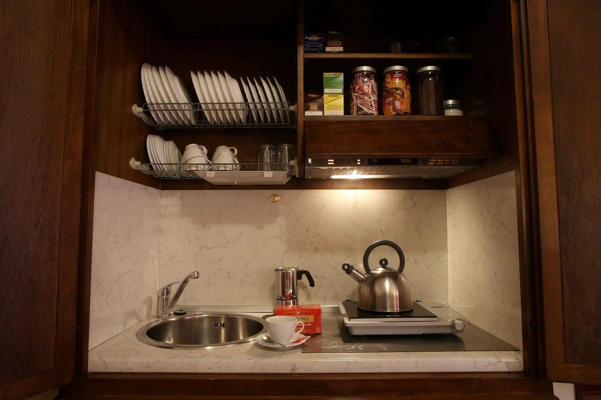 Al Colonnato Di San Pietro Bed & Breakfast Rome Bagian luar foto